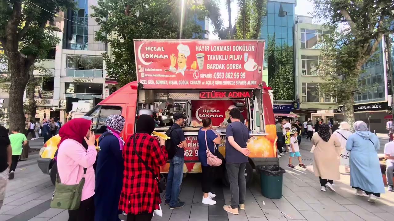 Öğretmenler Gününde Anlamlı Lokma Dağıtımı - Video video önizlemesi