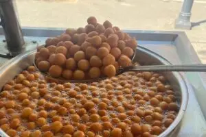 lokma-dagitmak-sevapmi