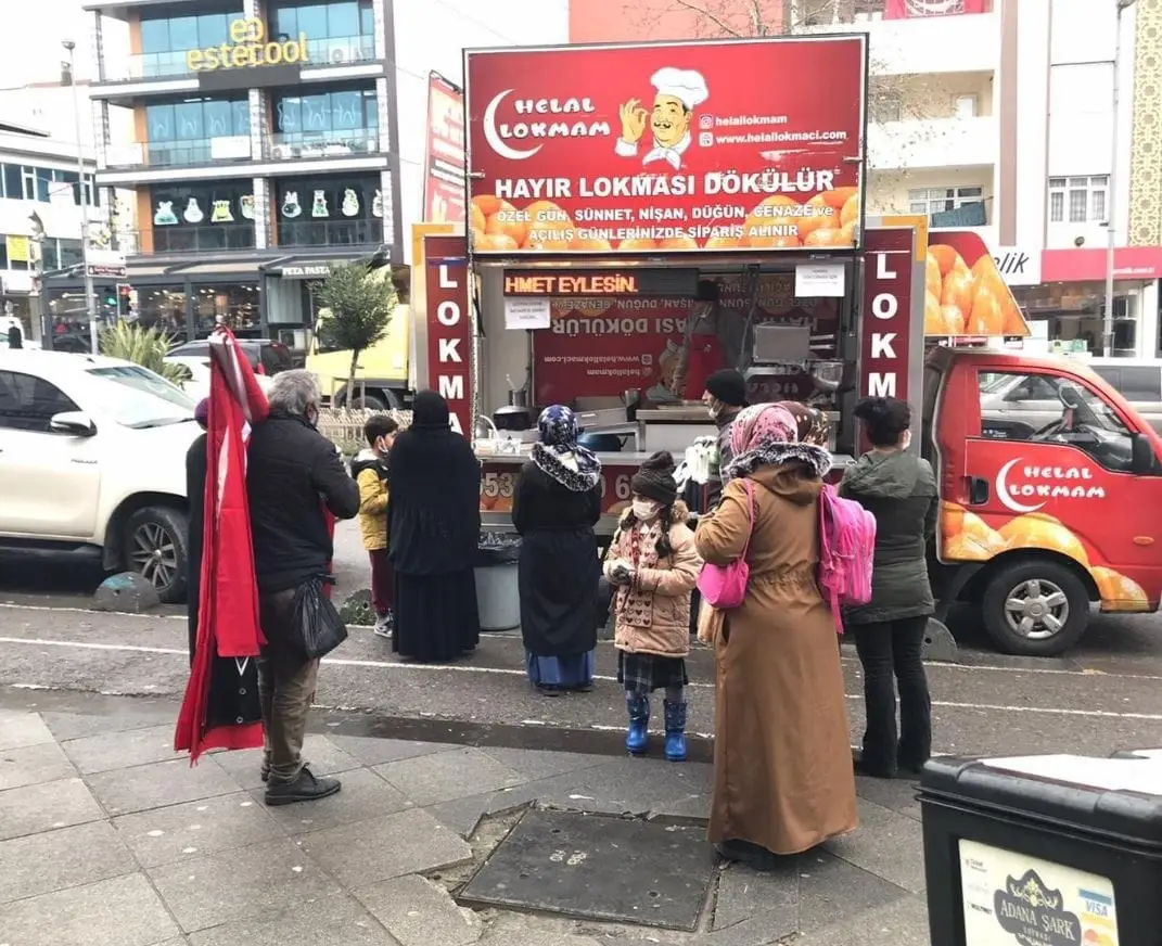 Tuzla Lokmacı Bagcılarda-Eris-Ailesinin-Hayir-Lokmasi