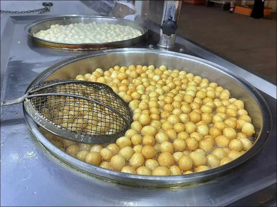 Merhum Nahit Önemli ve Memet Özdeş Hayrına Dağıtımı mobil arabada hayır lokması dağıtımı